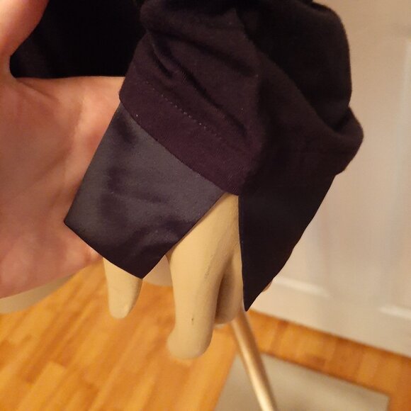 LORD & TAYLOR Classic Black V-neck Long Sleeve Blouse w Satin Neck Tie - Size L - Picture 7 of 12